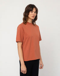 Basic T-Shirt mit breitem Kragen Bio Baumwolle - Rot