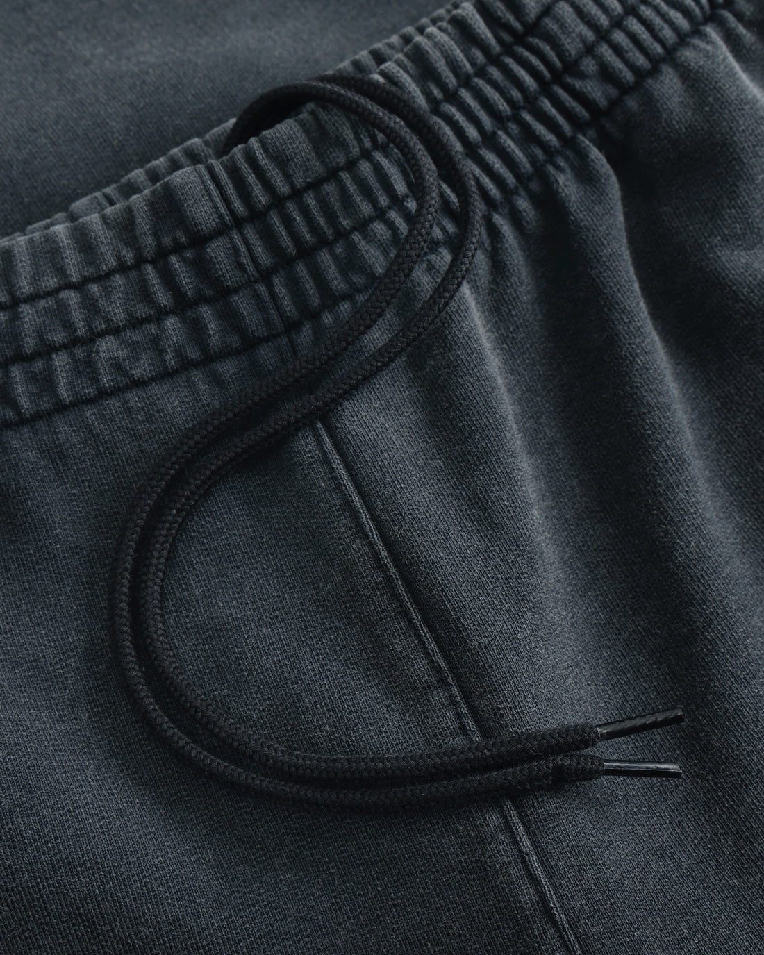 Weite Sweatpant Mit Bundfalte Bio Baumwolle - Washed Black