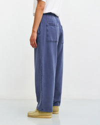 Weite Sweatpant mit Bundfalte Bio Baumwolle - Blau
