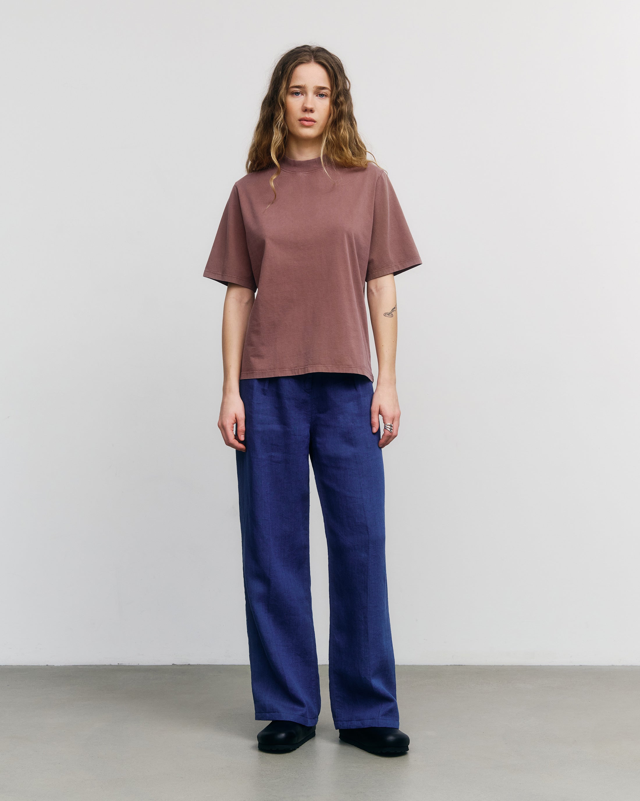 T-Shirt mit Breitem Kragen - Braun