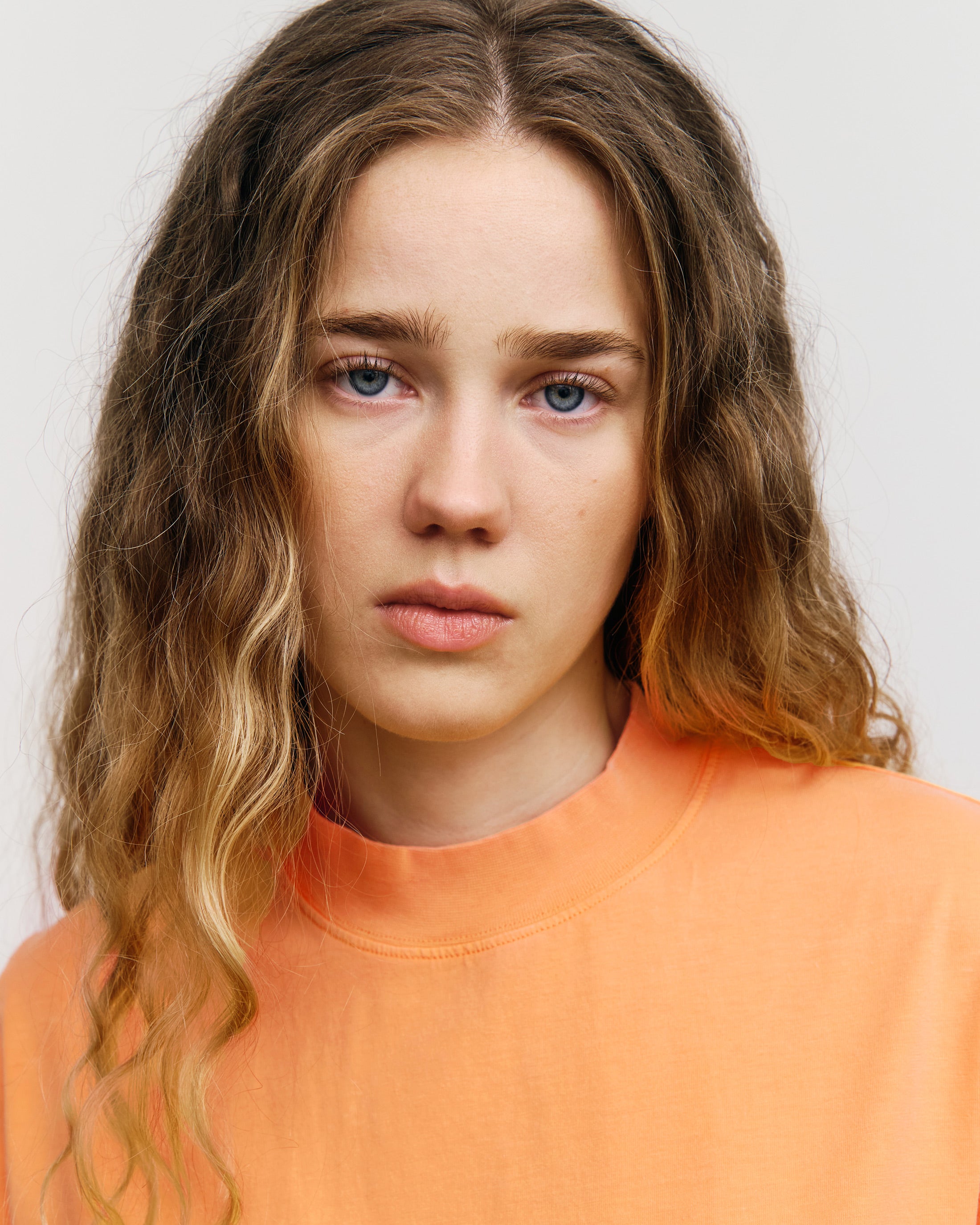 T-Shirt mit Breitem Kragen - Orange