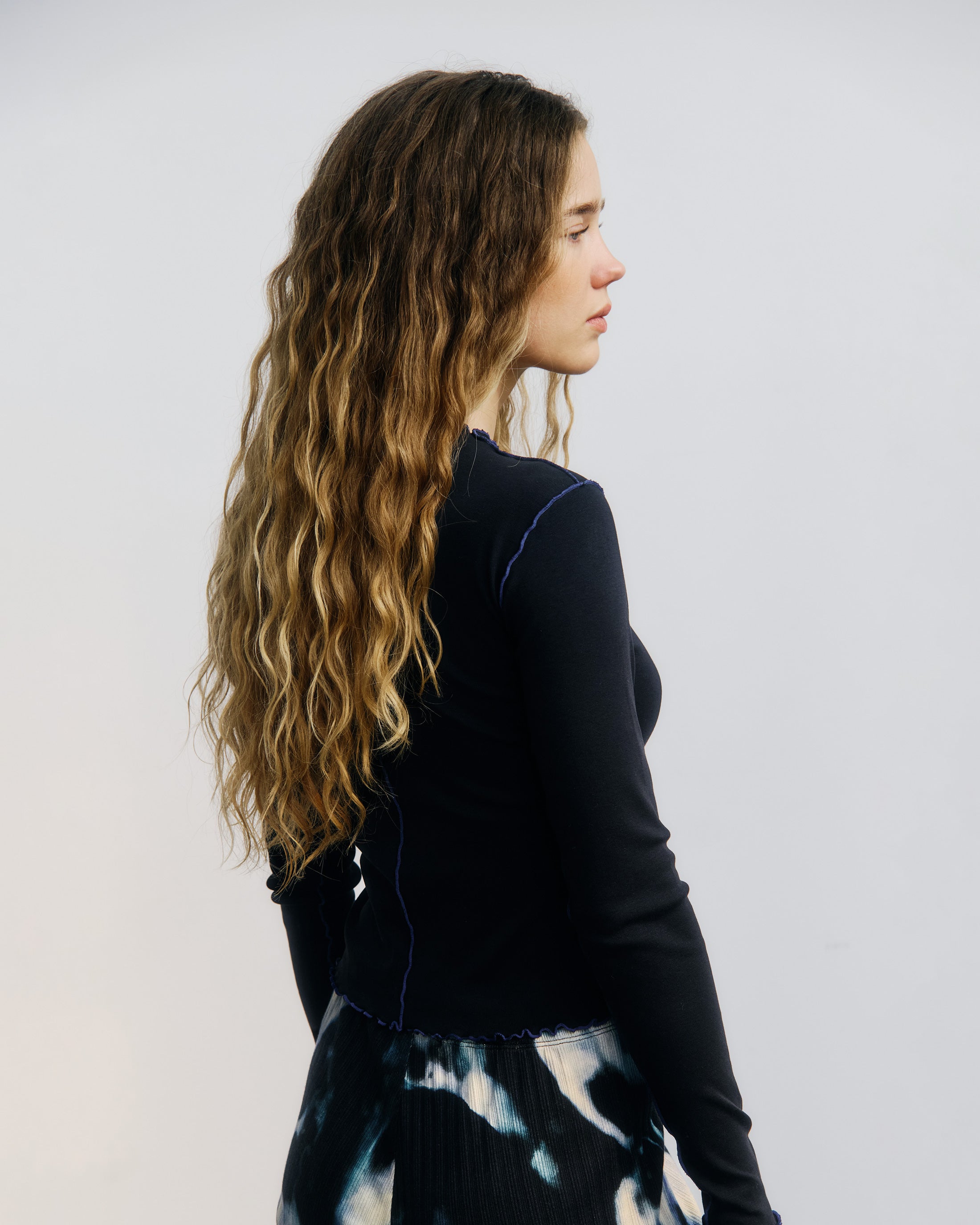 Pin-Tucked Longsleeve Bio Baumwolle - Schwarz